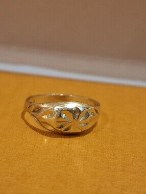 REAL YELLOW SOLID RING GOLD